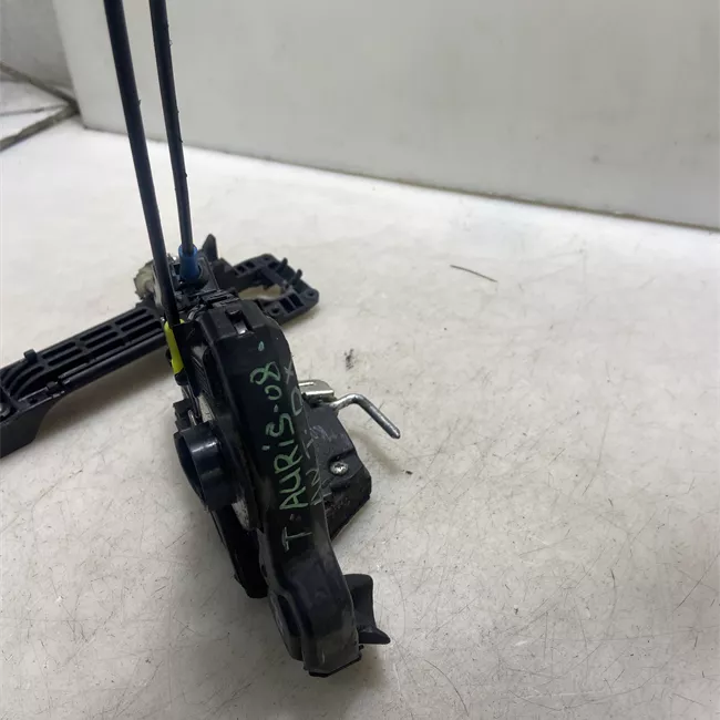 Serratura porta anteriore destra