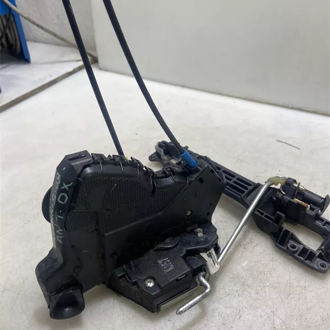 Serratura porta anteriore destra