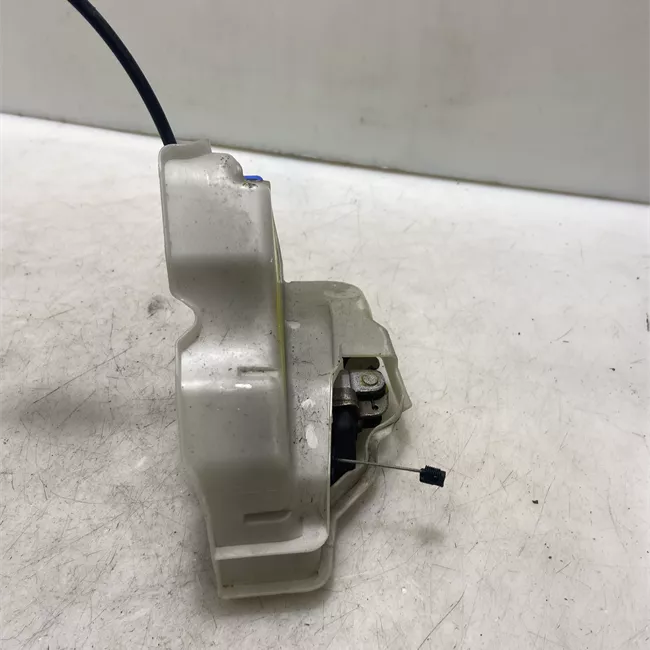 Serratura porta posteriore destra con dispositivo SAFE