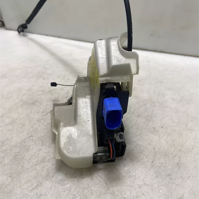 Serratura porta posteriore destra con dispositivo SAFE