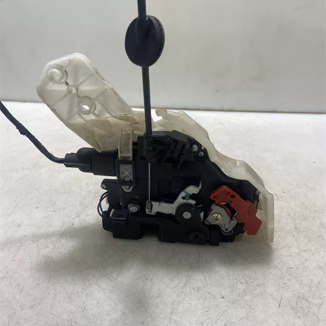 Serratura porta posteriore destra