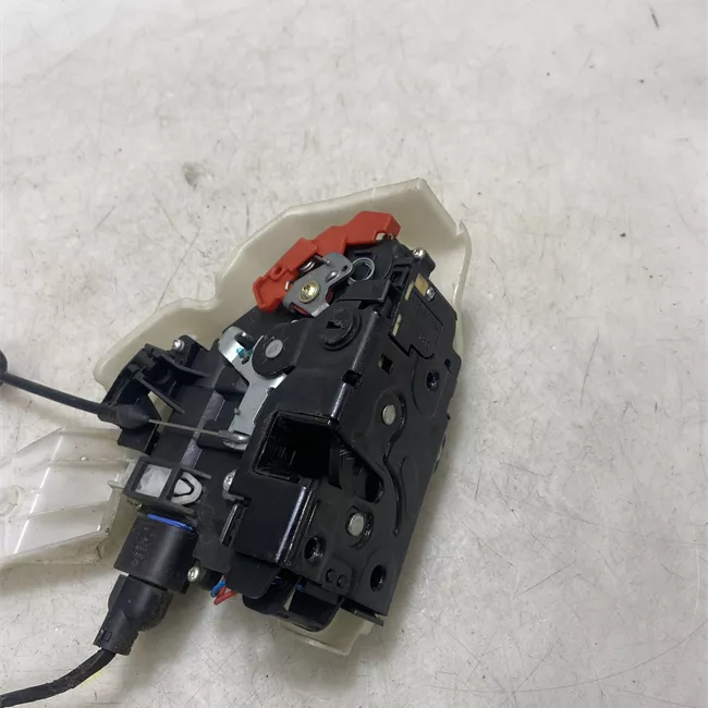 Serratura porta posteriore destra