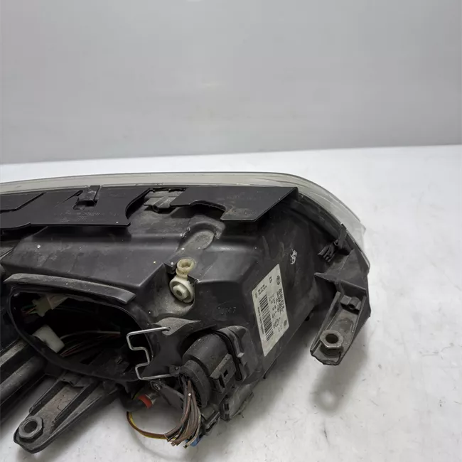 Proiettore con regolatore altezza sinistro Xeno