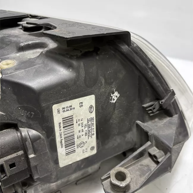 Proiettore con regolatore altezza sinistro Xeno