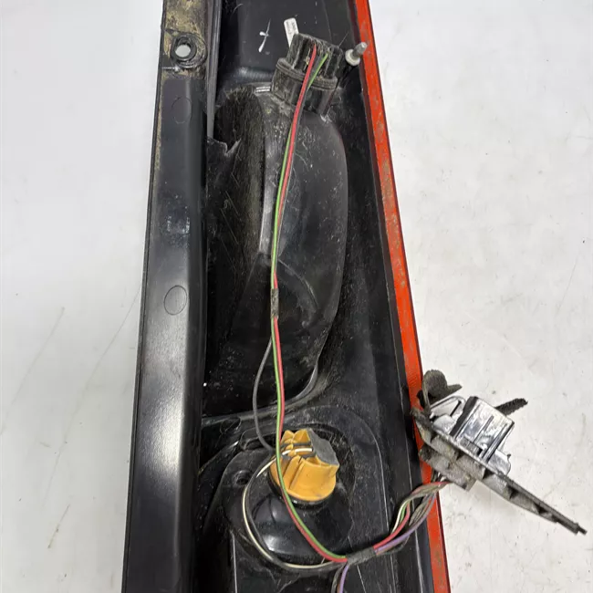 Fanale posteriore sinistro