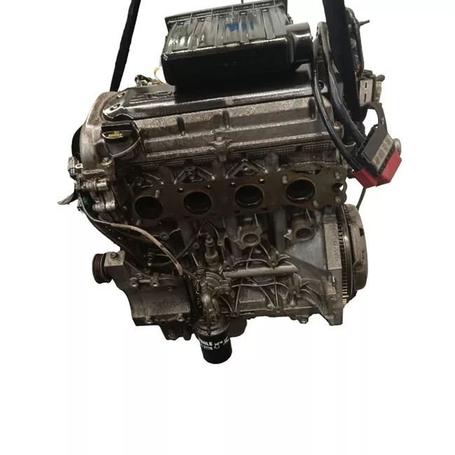 Testata motore con valvole