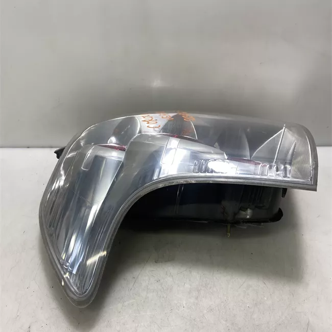 Fanale posteriore sinistro 07>