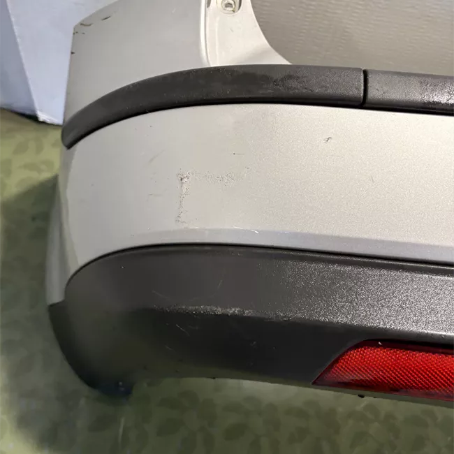 Paraurti posteriore grigio polvere di luna