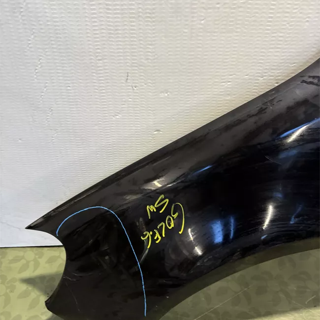 Parafango anteriore sinistro