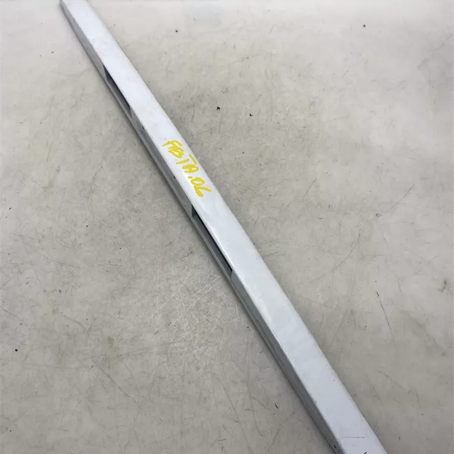 Maniglia portello posteriore con primer