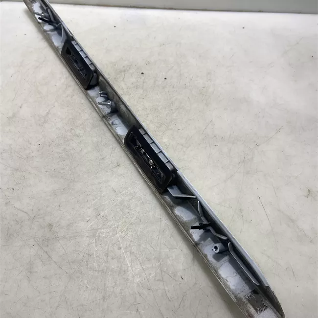 Maniglia portello posteriore con primer