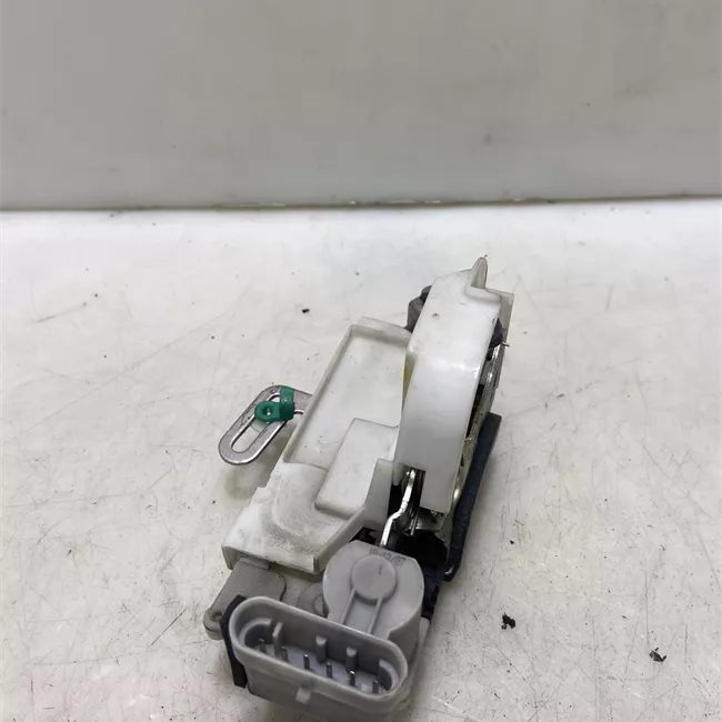 Serratura porta anteriore destra