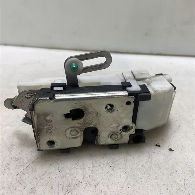 Serratura porta anteriore destra