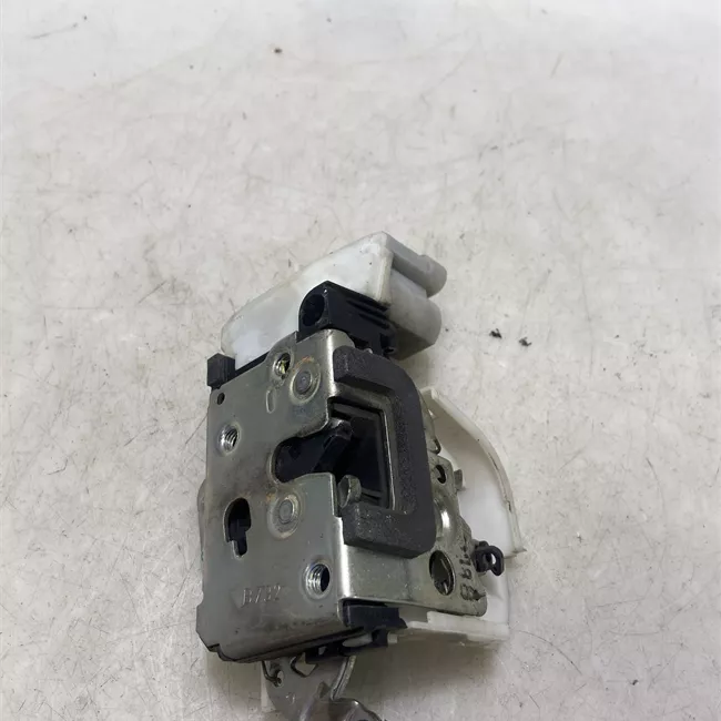 Serratura porta anteriore destra