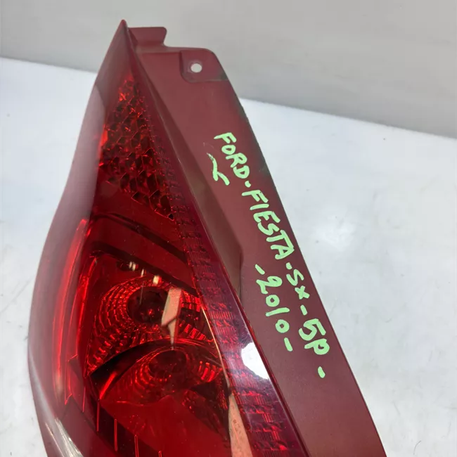 Fanale posteriore sinistro