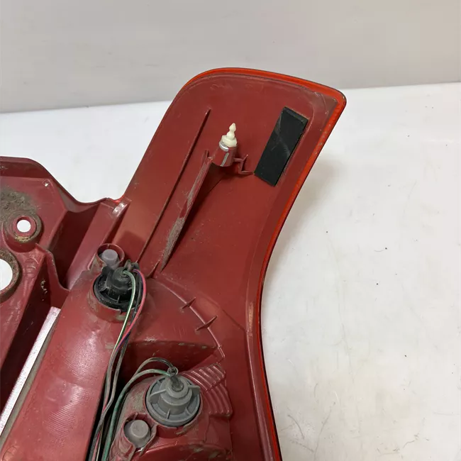 Fanale posteriore sinistro