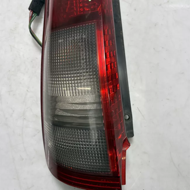 Fanale posteriore sinistro