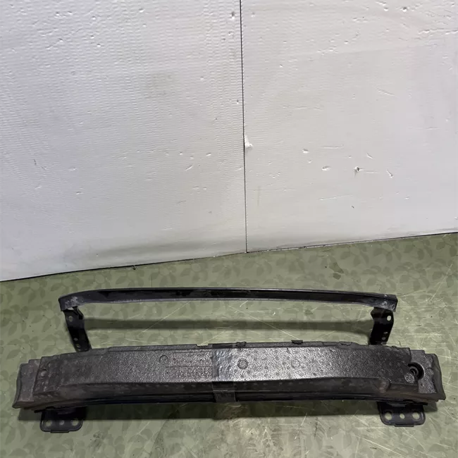 Traversa paraurti anteriore