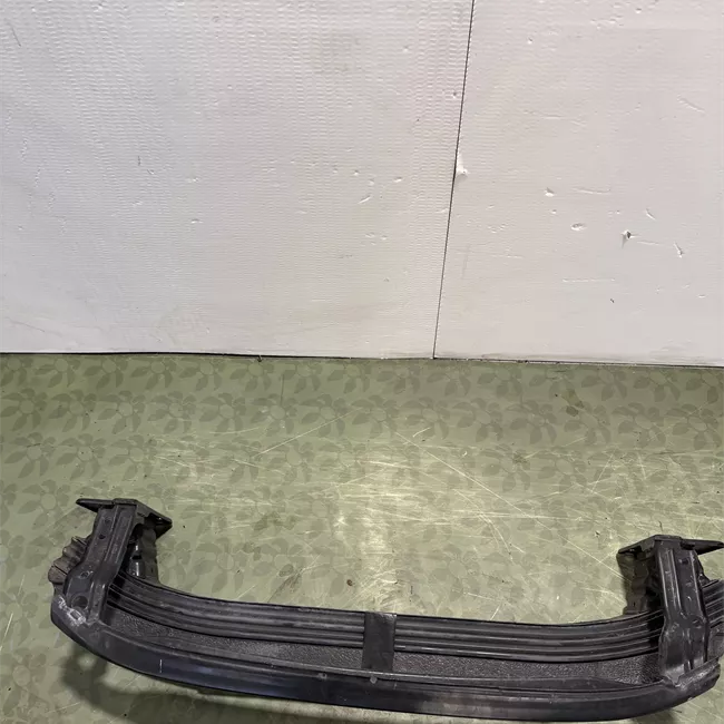 Traversa paraurti anteriore