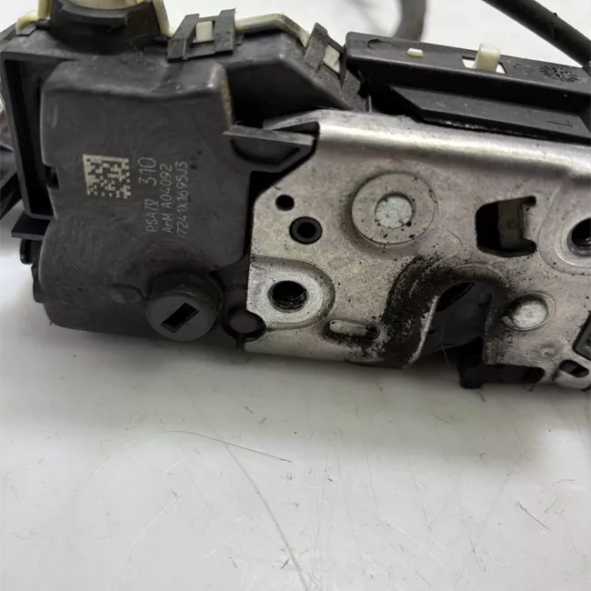 Serratura porta anteriore sinistra