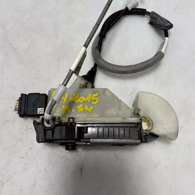 Serratura porta anteriore sinistra con chiusura supplementare