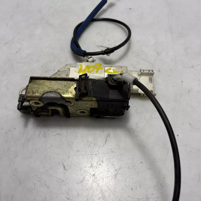 Serratura porta posteriore destra con chiusura elettrica bambino