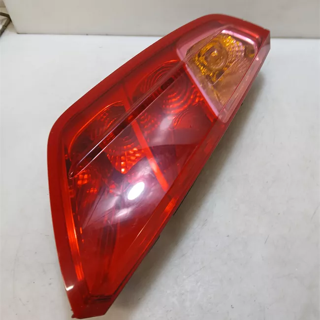 Fanale posteriore sinistro