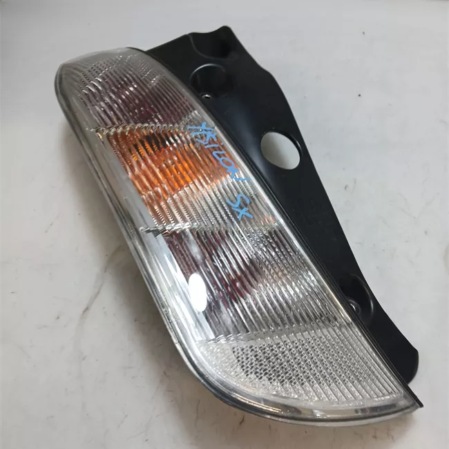 Fanale posteriore sinistro