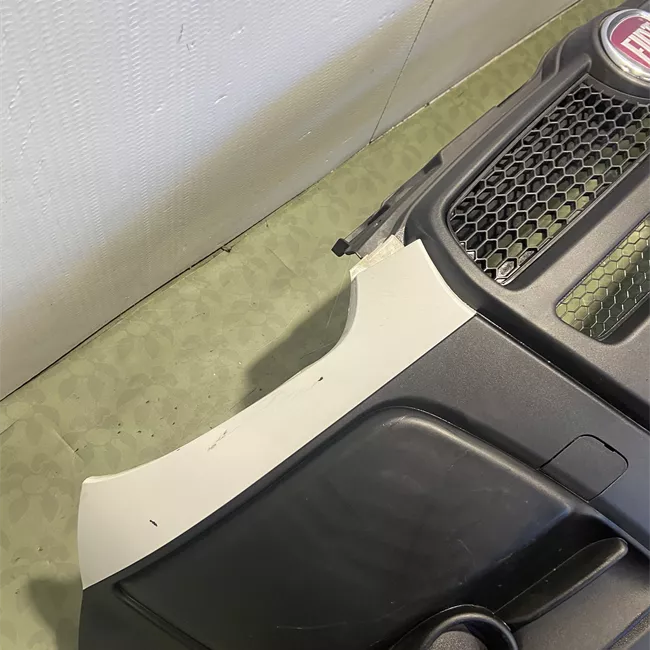 Paraurti anteriore Verniciato