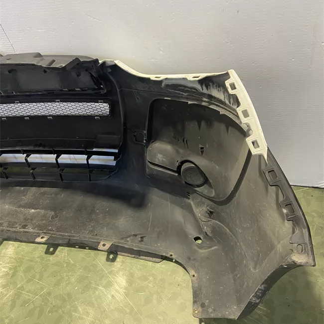 Paraurti anteriore Verniciato