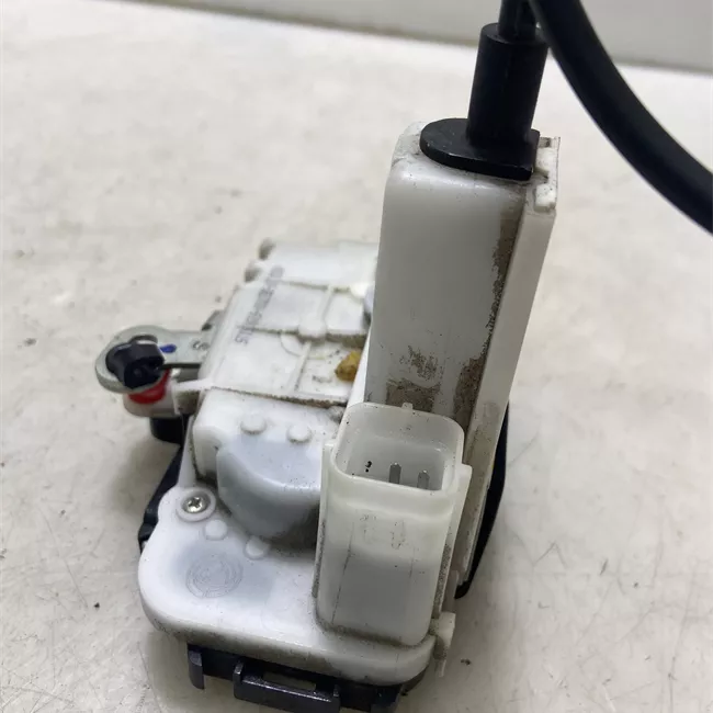 Serratura porta anteriore sinistra