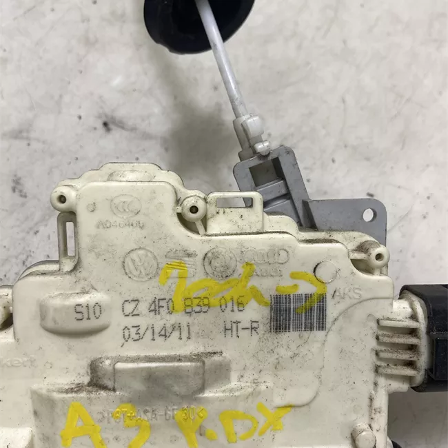 Serratura porta posteriore destra