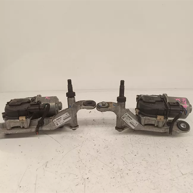 Meccanismo tergiparabrezza con motorino