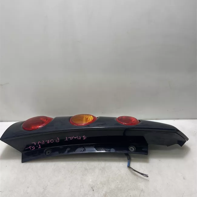 Fanale posteriore sinistro 04-05>