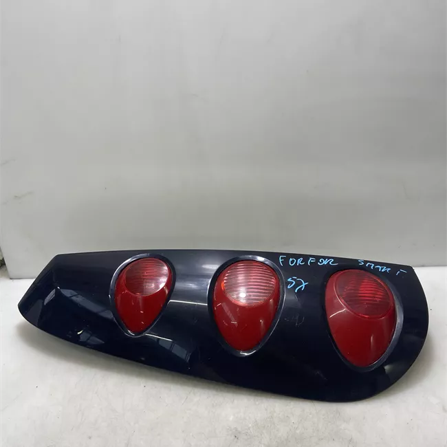 Fanale posteriore sinistro 04-05<