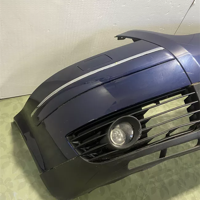 Paraurti anteriore con lavafari