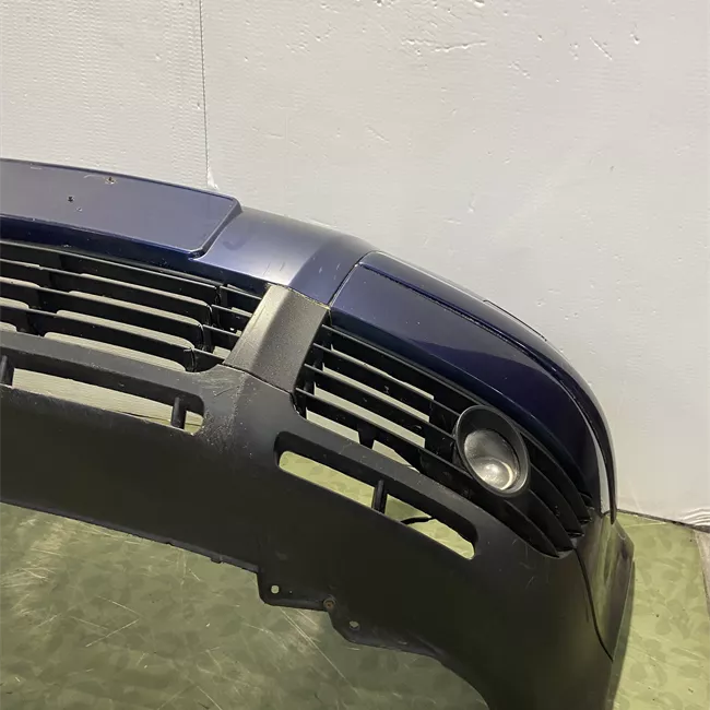 Paraurti anteriore con lavafari