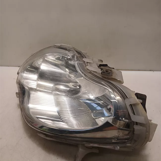 Proiettore sinistro A led