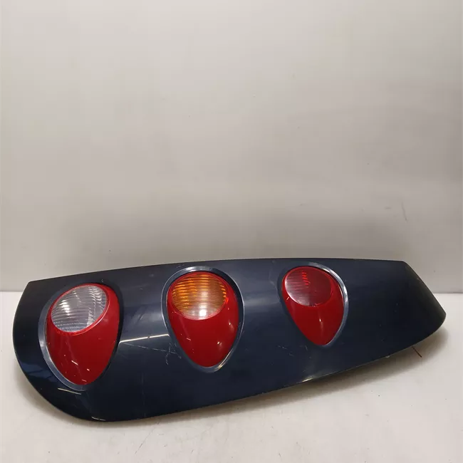 Fanale posteriore destro 04-05>