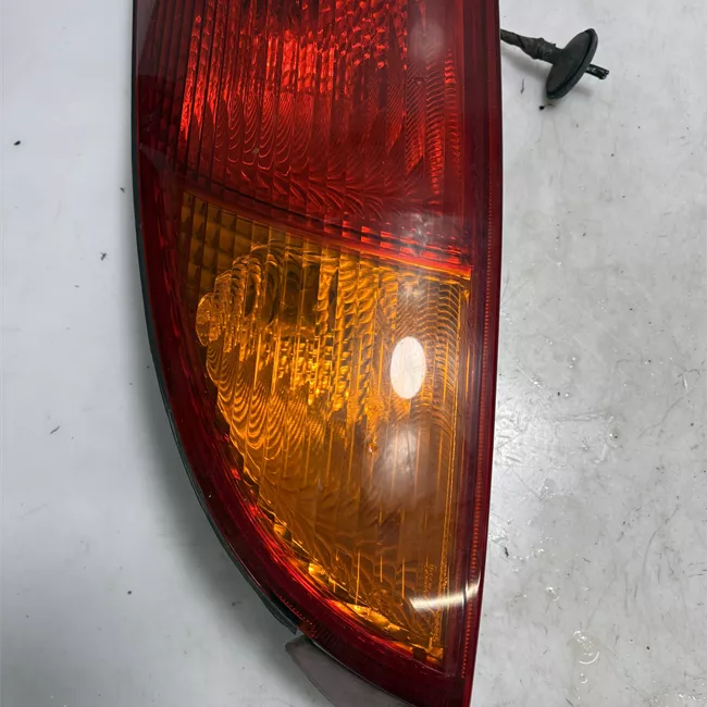 Fanale posteriore sinistro