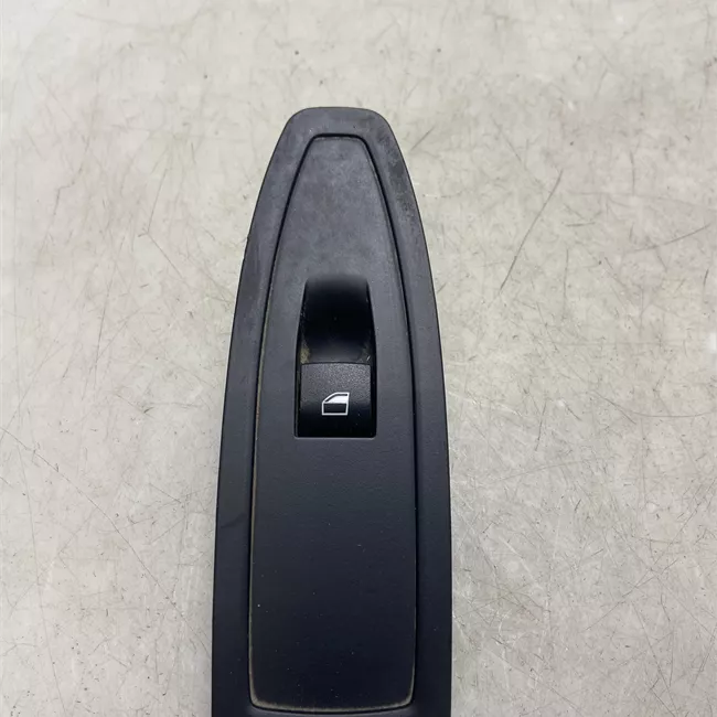Interruttore alzacristalli porta anteriore