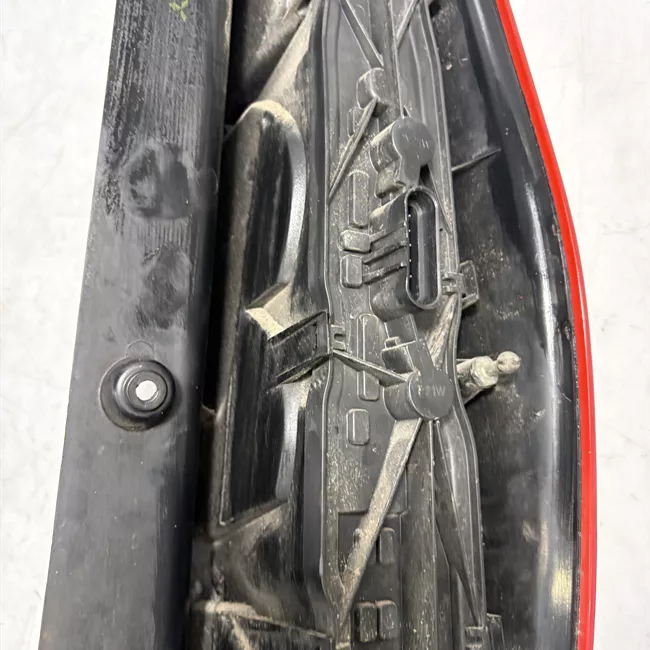 Fanale posteriore sinistro 02-02-06>