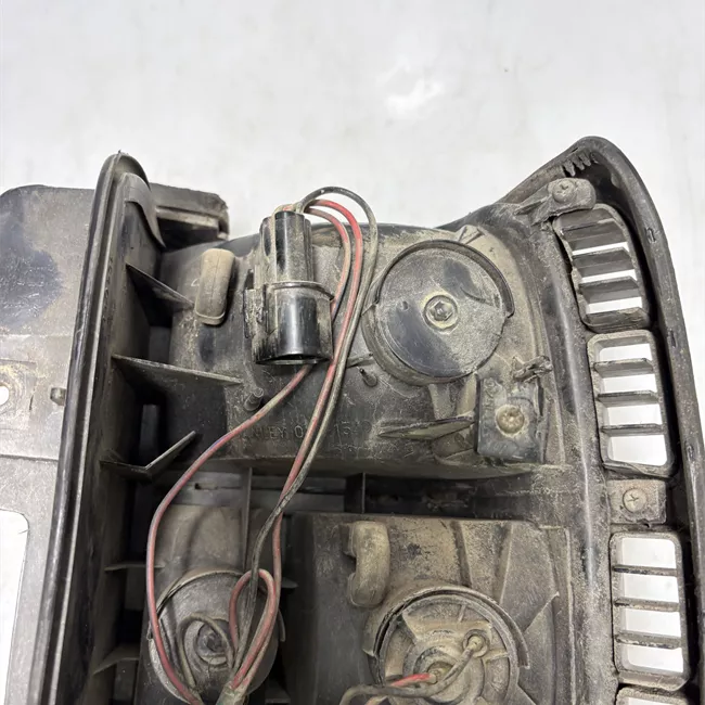 Fanale posteriore sinistro