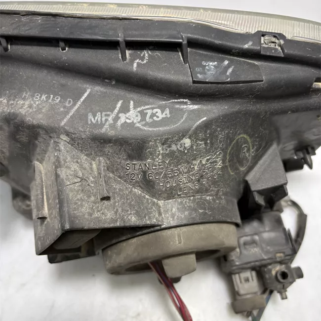 Proiettore destro con motorino regolazione altezza