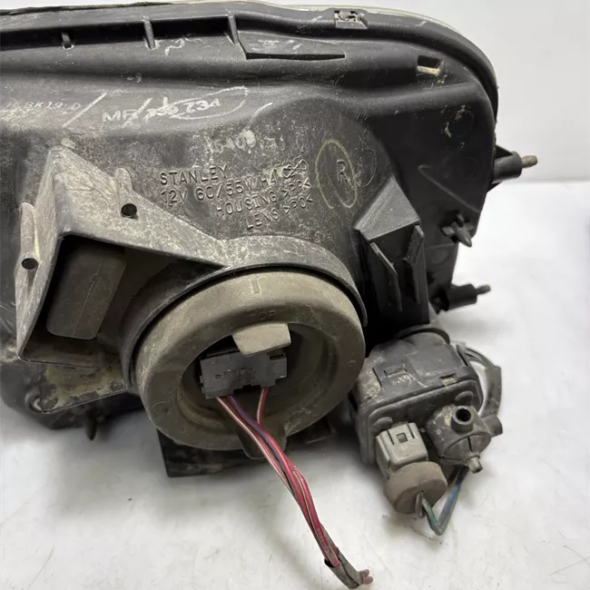 Proiettore destro con motorino regolazione altezza