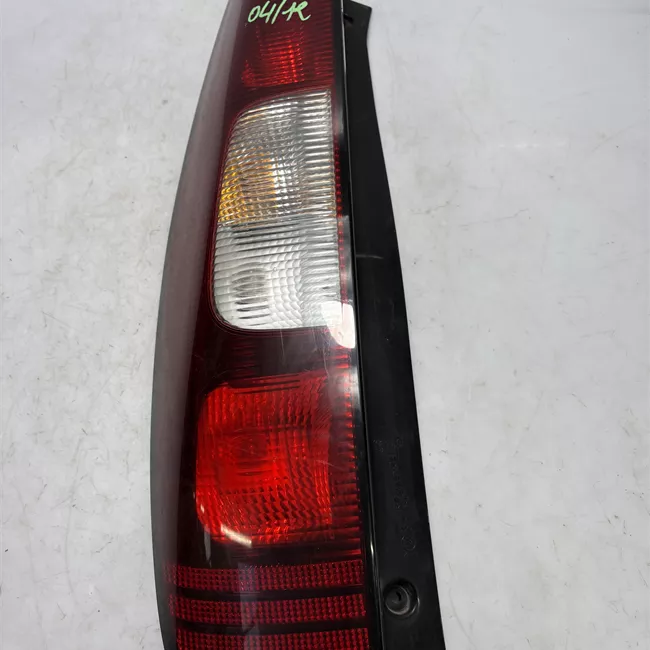 Fanale posteriore sinistro 02-02-06>