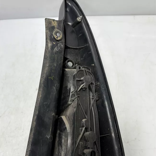 Fanale posteriore sinistro 02-02-06>