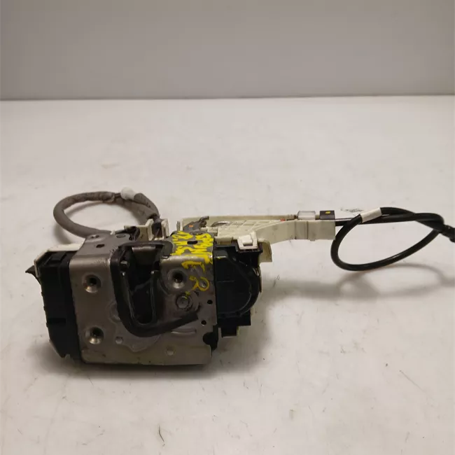 Serratura porta anteriore sinistra