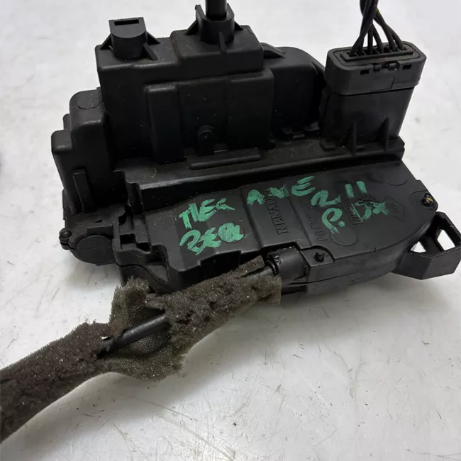 Serratura porta posteriore destra con bloccaggio elettrica , critalli elettrico