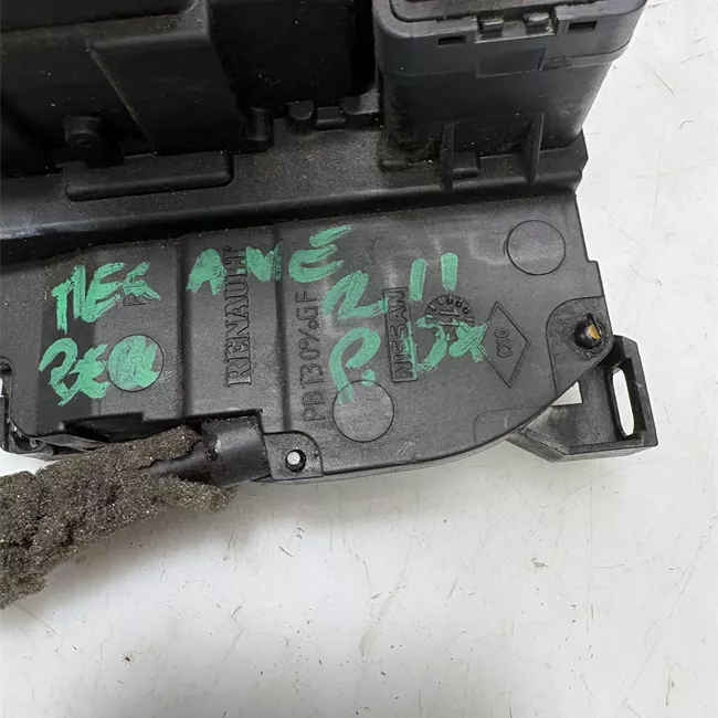 Serratura porta posteriore destra con bloccaggio elettrica , critalli elettrico